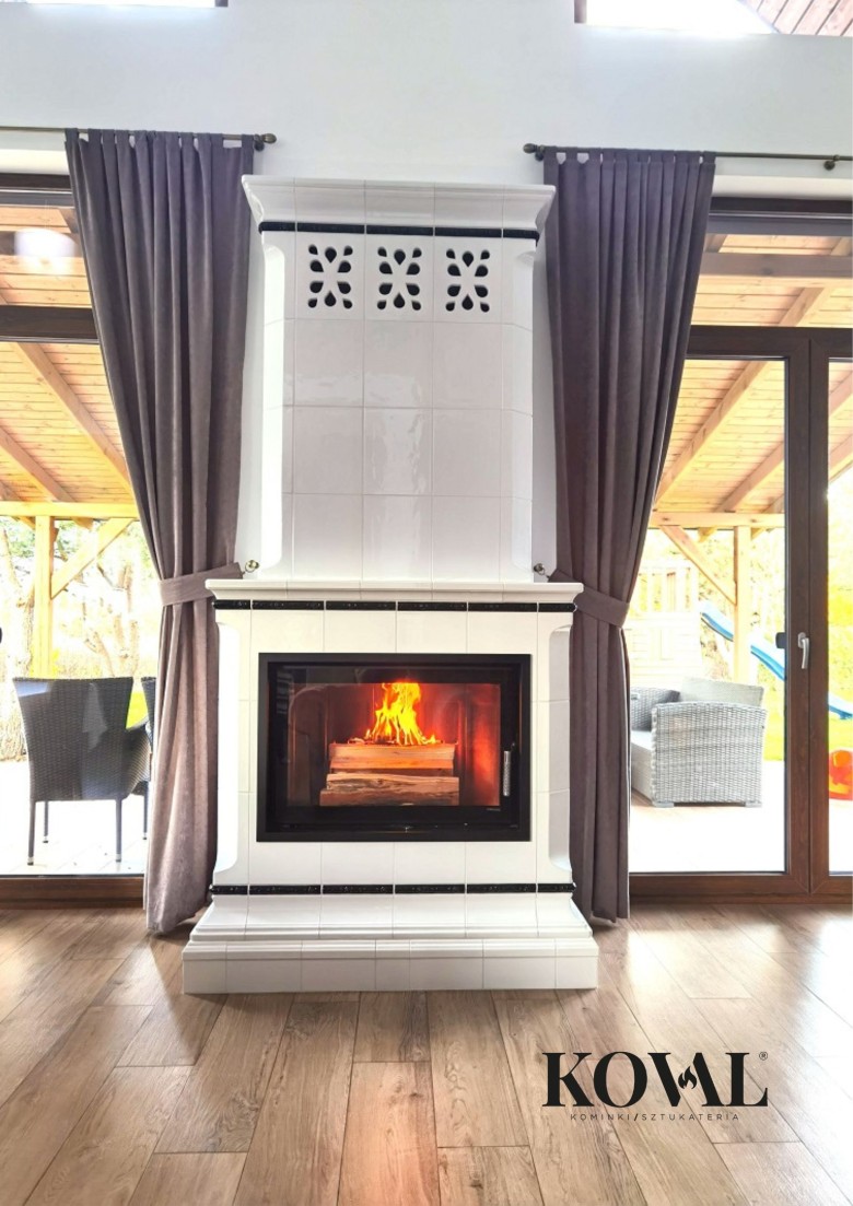 kominek_z_kafli_bia__ych_torun_bydgoszcz