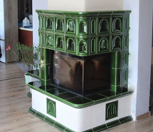 kominek-nowoczesny-z-plaszczem-wodnym-palenisko-narozne